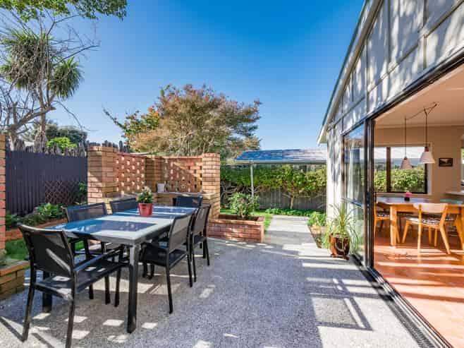 7 Rodney Grove, Paraparaumu