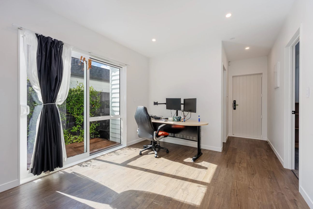 4 Bedroom 2 Bath near new house in Milldale - Vista 2