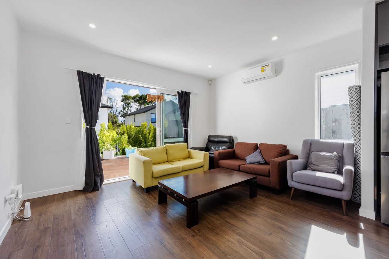 4 Bedroom 2 Bath near new house in Milldale - Vista 3