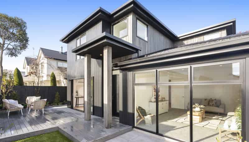 2/61 Murray Place, Saint Albans