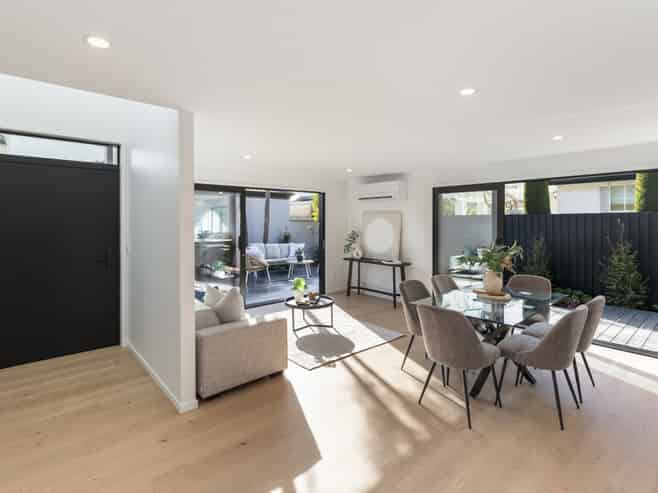 2/61 Murray Place, Saint Albans