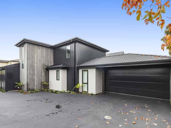 2/61 Murray Place, Saint Albans