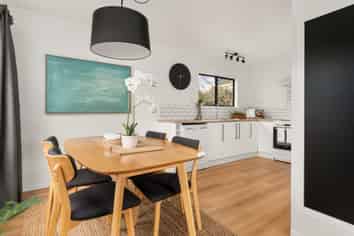 10 James Cook Drive, Welcome Bay