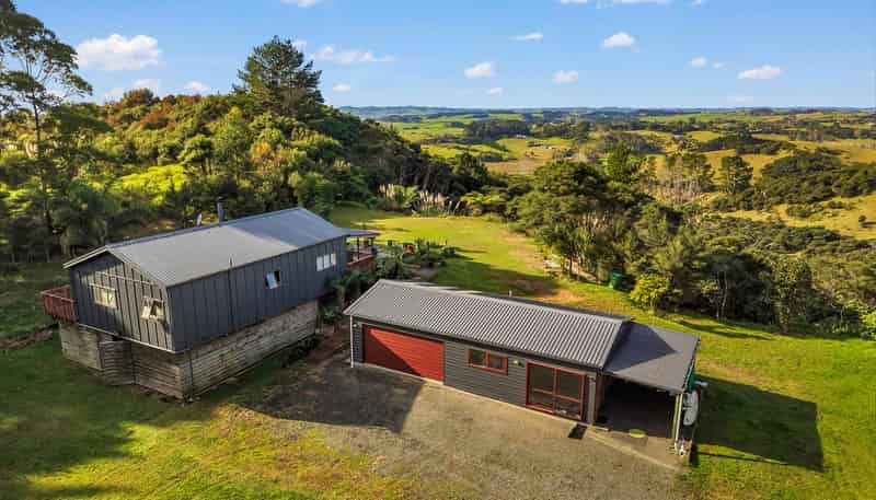 129 McLeod Road, Helensville