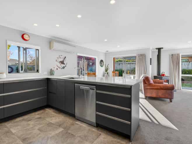 16c William Donald Drive, Masterton