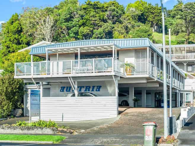 $200,000 Income + Seaview home
