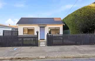 8 Mount Street, Wakari