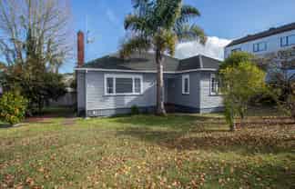675 Grey Street, Hamilton East