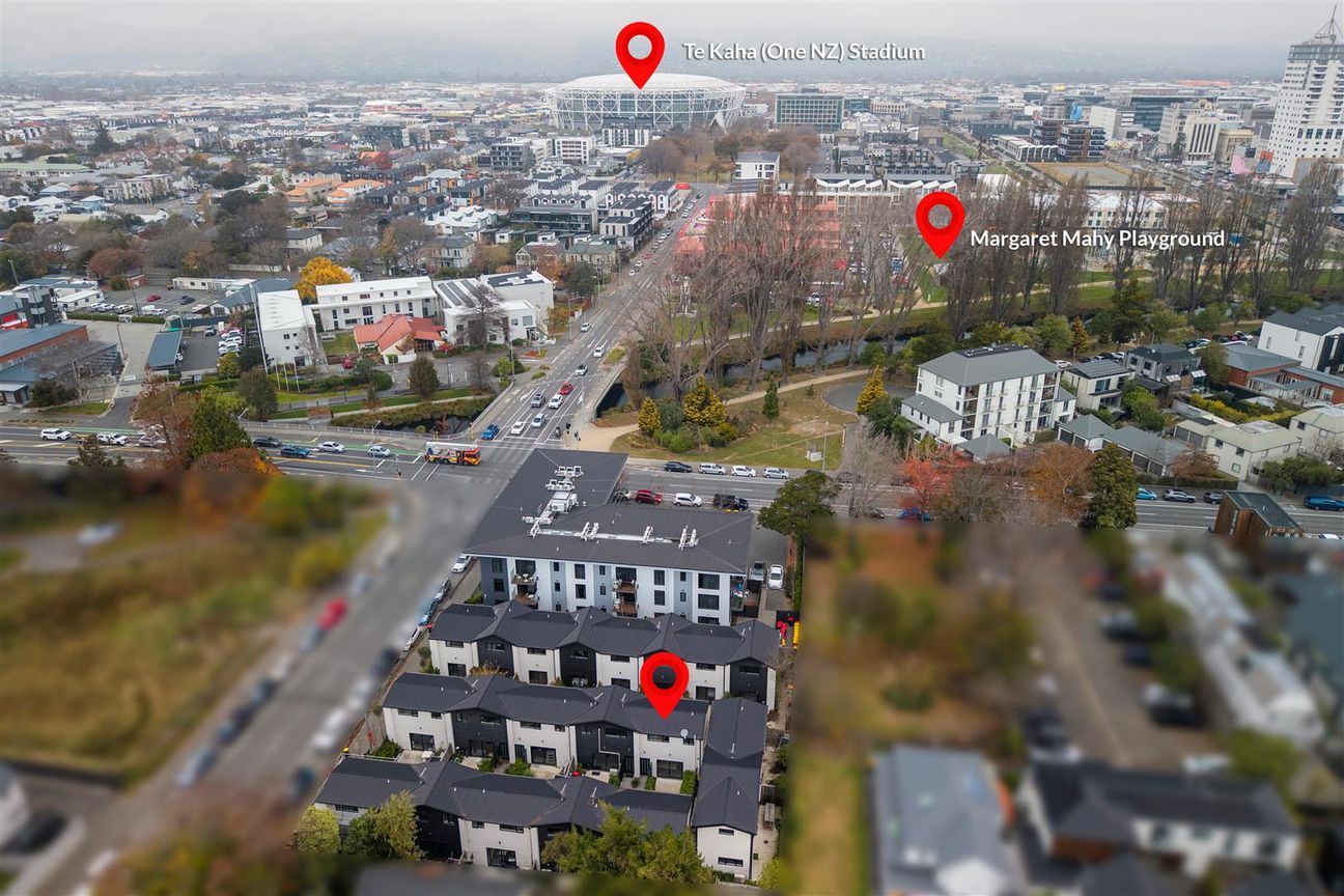 Airbnb Ready - Freehold - Central City Townhouse - Vista 4