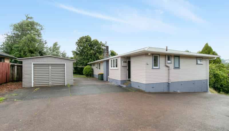 19A Woodglen Road, Glen Eden