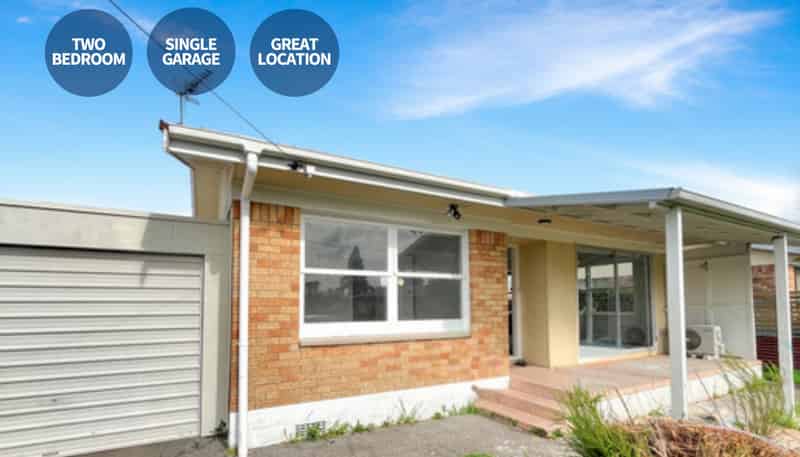 2/14 Elizabeth Street, Papakura