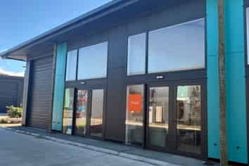 Sweet Little Investment in Lyall Bay