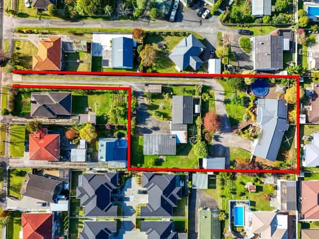 23, 25 Storey Avenue, Forest Lake