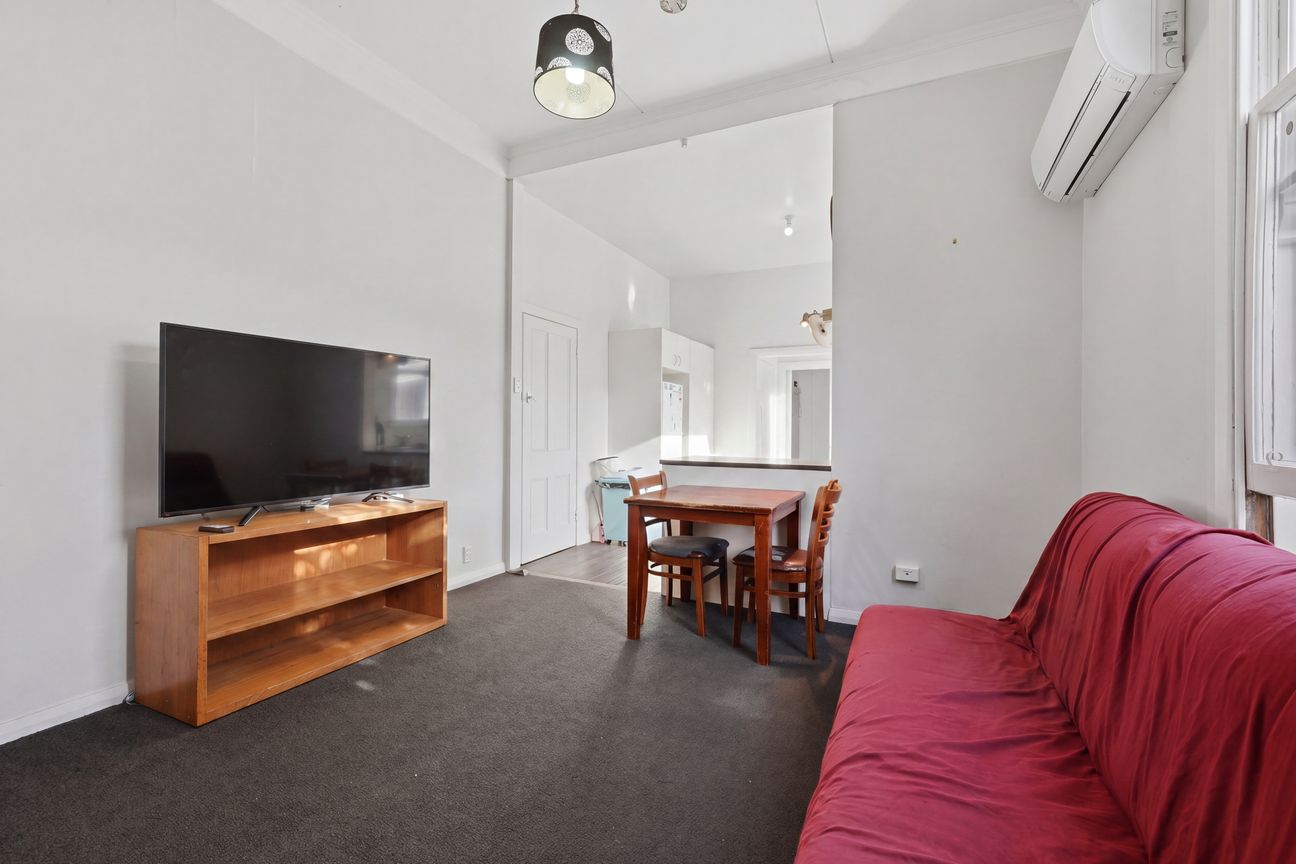 Villa with Investment & Development Potential - Bild 6