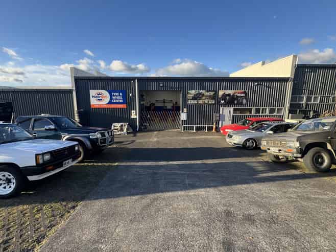 Functional road-front industrial – 228sqm