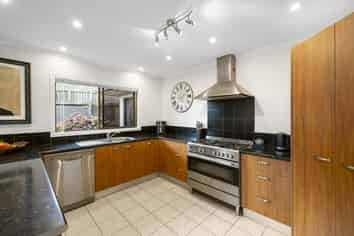 13 Edwin Grove , Bethlehem