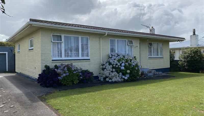 226 Egmont Street, Patea