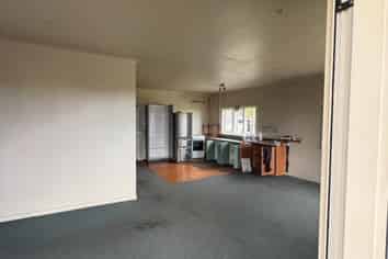 2796 Coast Road, Barrytown