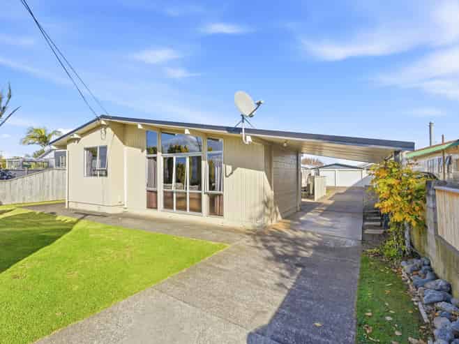 83 Devon Road, Springvale