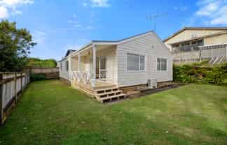 23B Rimu Street, Strandon