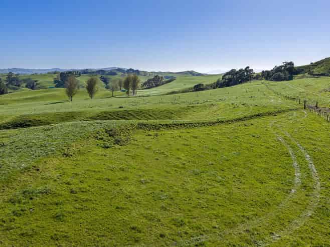 Lot 1, 542 and 54 Paparamu Road, Tirau