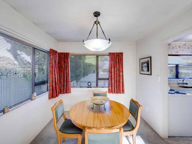 2/290 Kennedy Road, Onekawa