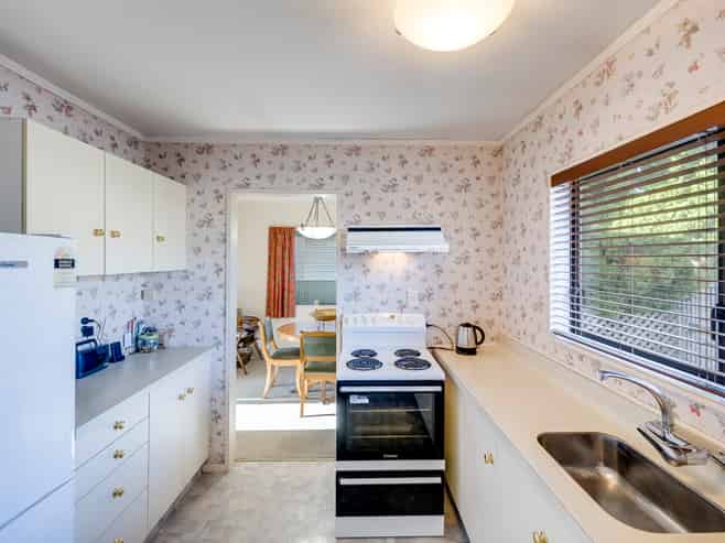 2/290 Kennedy Road, Onekawa