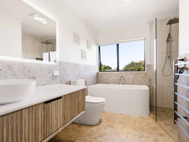 21 Kahurangi Drive, Rangatira Park