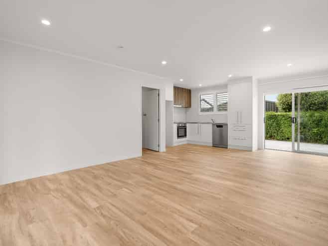 4/650 Grey Street, Hamilton East