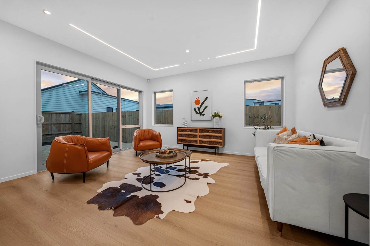 Modern Luxury Meets Multi-Generational Living - Widok 4
