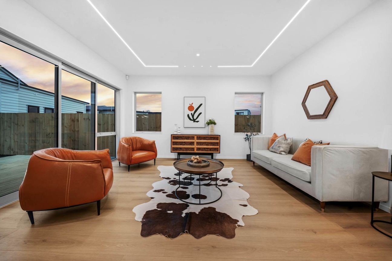 Modern Luxury Meets Multi-Generational Living - Widok 2