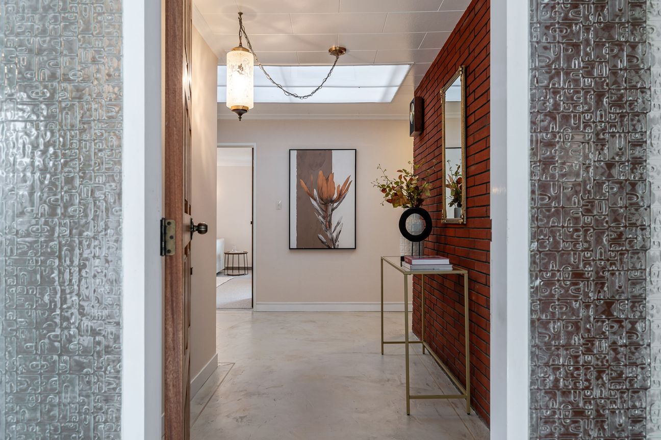 Exceptional Living & Garaging - Bild 2