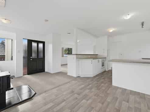 120 Meander Drive, Welcome Bay
