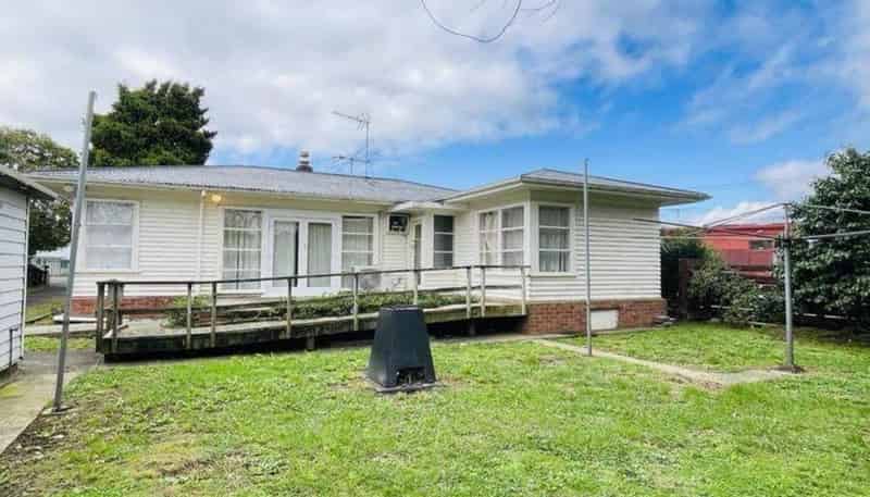 6 BEATTY ROAD, Pukekohe