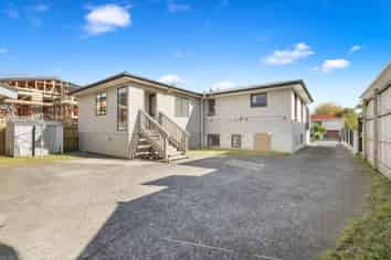 18 Greenmeadows Avenue, Manurewa East