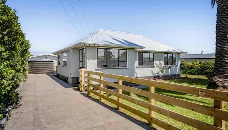 80 Gisborne Terrace, Opunake