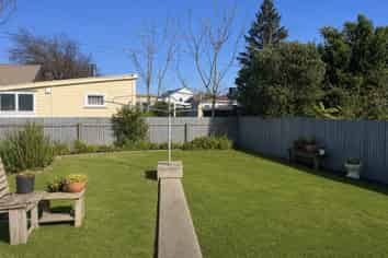 97 Broadway, Carterton