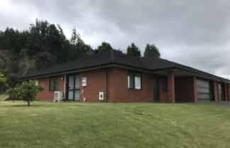 42B Alpers Ridge, Leamington