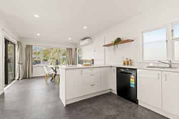 404 Bower Avenue, Parklands