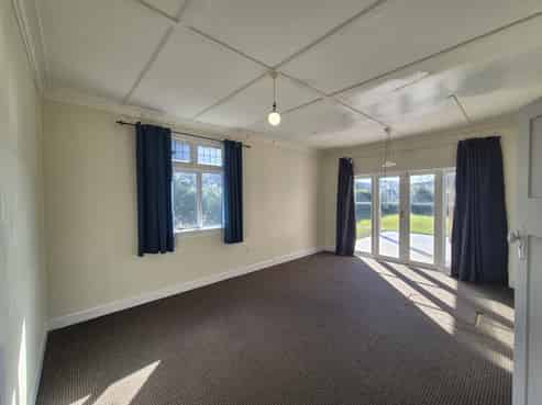 180 Tasman Street, Opunake