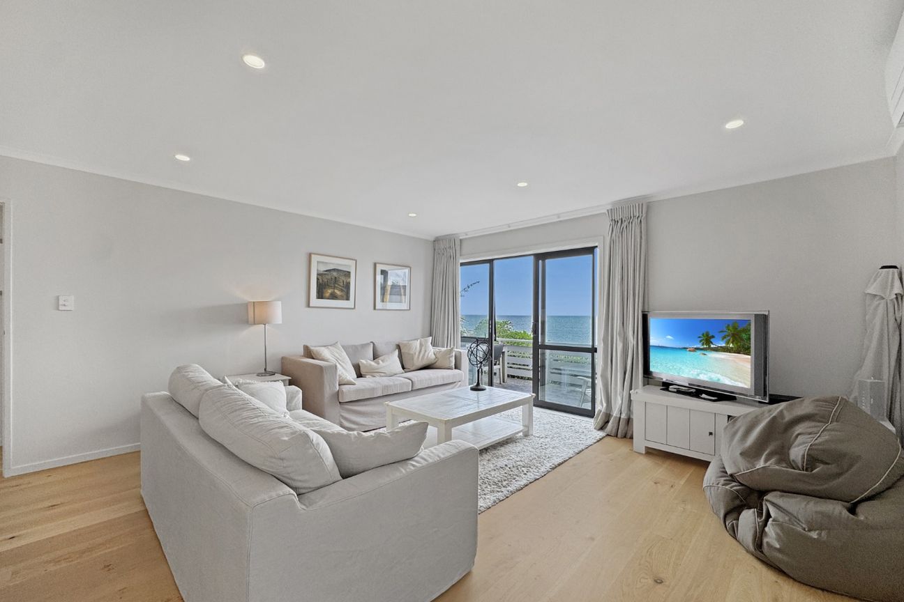 Welcome home to 123 Marine Parade - Bild 3