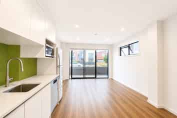 67a  Joshua Carder Dr, Hobsonville