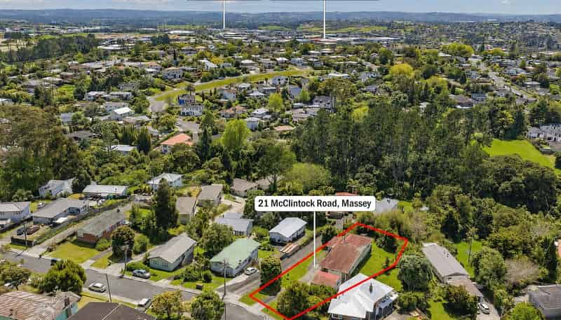 21 McClintock Road, Massey