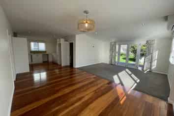 20 South Street , Petone