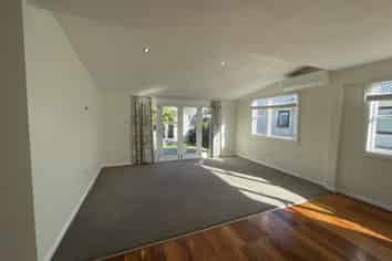 20 South Street , Petone