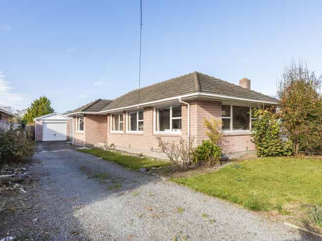 120 Grimseys Road, Redwood