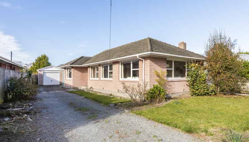 120 Grimseys Road, Redwood