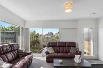 1/28 Halsey Road, Manurewa