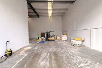 Takanini Tilt Slab Warehouse