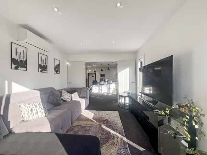 84A Melksham Drive, Churton Park